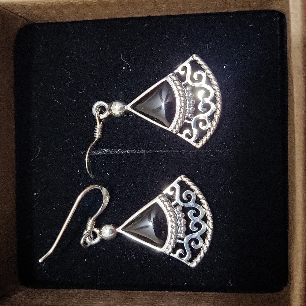 Dangle earrings